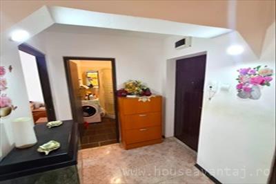 De vanzare apartament in FOCSANI VRANCEA, perioada constructie inainte de 1977, pozitionare in zona Central, etajul 4, suprafata utila 49 mp, compartimentare Decomandat 7389