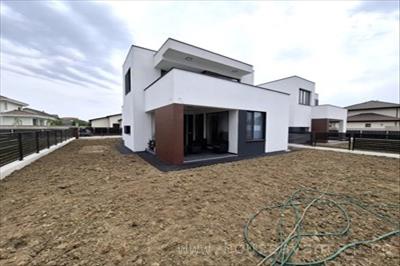 De vanzare casa cu 5 camere in FOCSANI VRANCEA, perioada constructie dupa 2001, pozitionare in zona Central, suprafata utila 170 mp, compartimentare Decomandat 7391