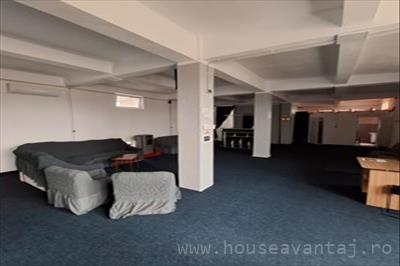 De vanzare birou/ spatiu comercial cu3 incaperi in TANASOAIA VRANCEA, perioada constructie inainte de 1977, pozitionare in zona Central, suprafata utila 900 mp