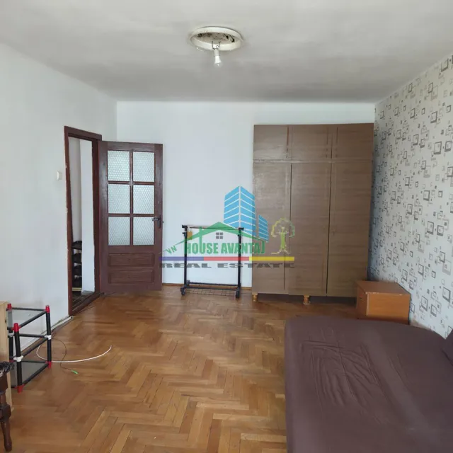 Apartament 3 Camere Decomandat, 2 Balcoane – Ultracentral, Bld. Unirii