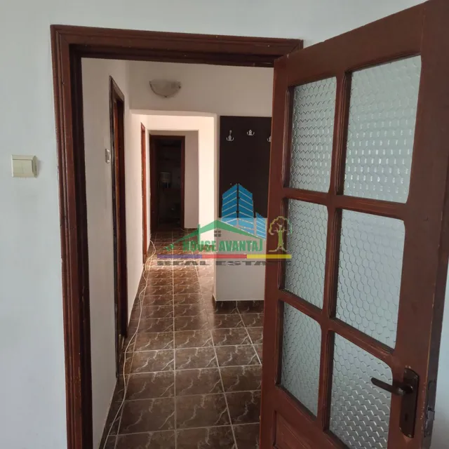 Apartament 3 Camere Decomandat, 2 Balcoane – Ultracentral, Bld. Unirii