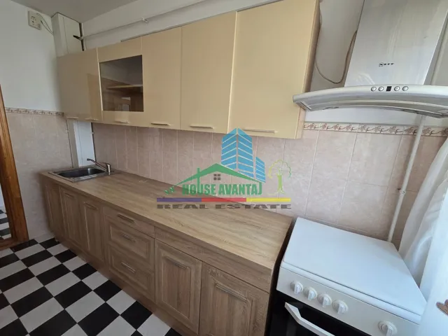 [DE VÂNZARE] Apartament 3 Camere Decomandat – Etaj intermediar !