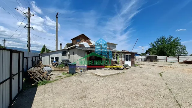 Proprietate industrială  de vânzare  11.574 mp teren, acces TIR-A7