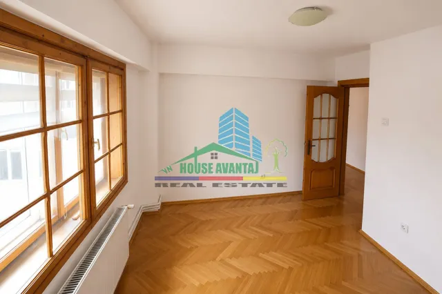 Apartament 2 camere - Cuza Vodă - Teatru - Biserica Catolică