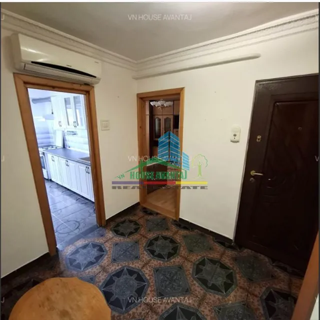 Apartament 2 camere etaj 2 , scoala 2