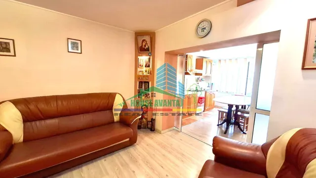Apartament 3 camere, parter, gata de mutare