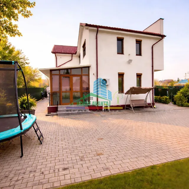 Casa de vanzare în cartier Sud Focșani-Militari