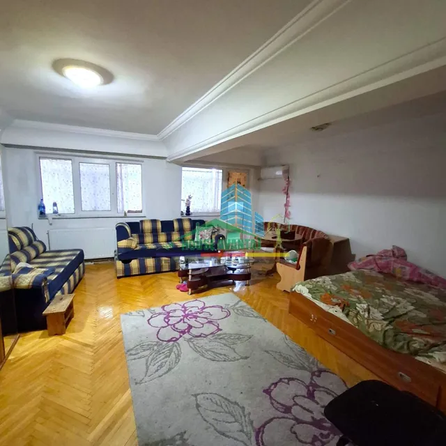 Apartament 4 camere , ultracentral – Zona Teatru