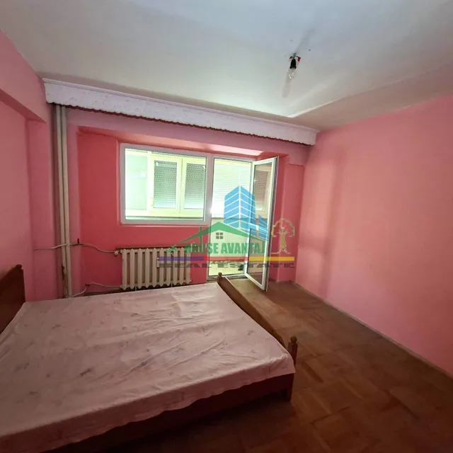 Apartament 3 camere – Ultracentral Focșani |