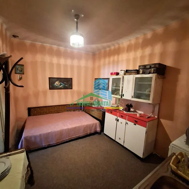 Vilă interbelică de excepție   utilizare mixtă   Ultracentral Odobești