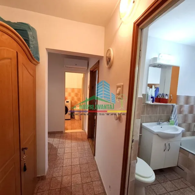 Apartament 3 camere – Zona Lidl Sud, Focșani