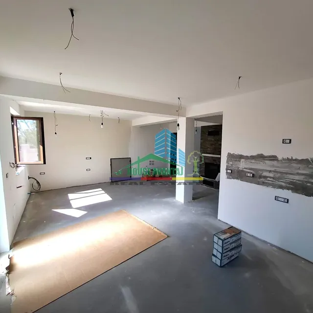 Duplex de vânzare   Câmpineanca, la 2 km de Focșani