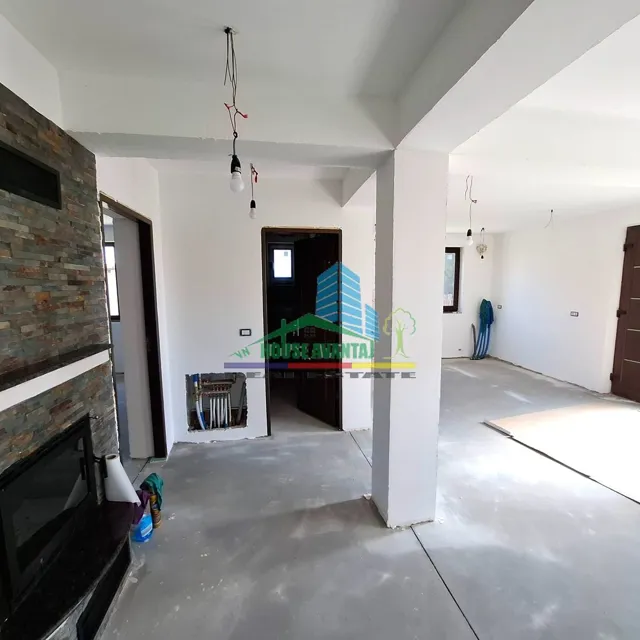 Duplex de vânzare   Câmpineanca, la 2 km de Focșani