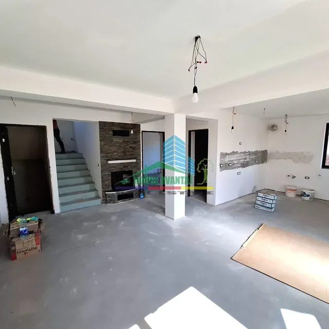 Duplex de vânzare   Câmpineanca, la 2 km de Focșani