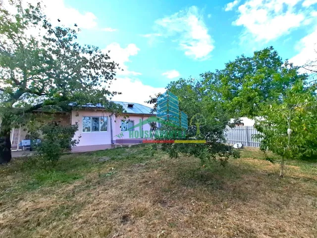 Casa si teren de vanzare Blidari - Cotesti