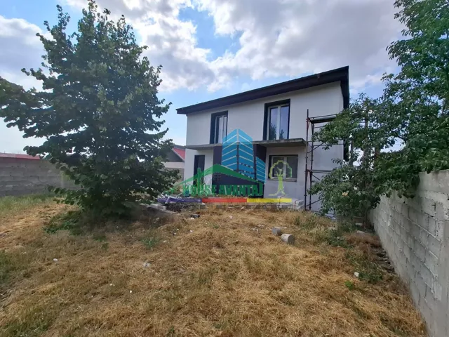 Casa de vanzare Botarlau