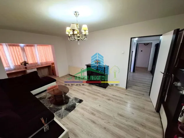 Apartament 4 camere Mobilat si Utilat Complet