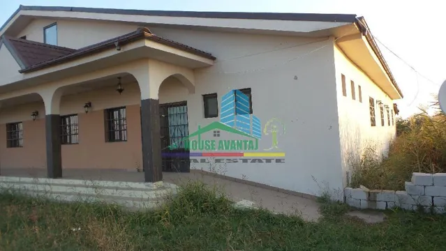 Spatiu Comercial (Botarlau drum Expres Focsani - Braila)