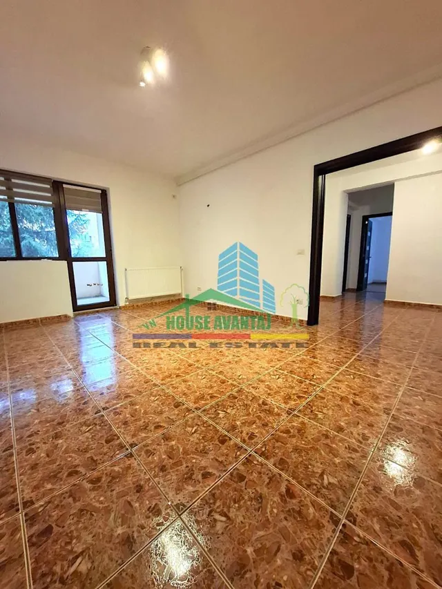 Apartament 3 camere Ultracentral etaj 1