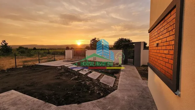 Casă la cheie cu panoramă spre munte | 9.5 km de Focșani