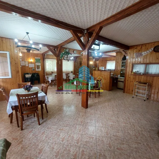 Pensiune de vânzare în Lepșa - Vrancea