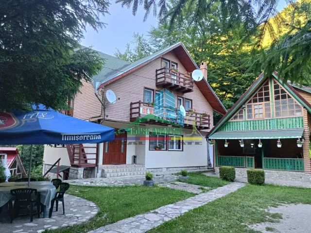 Pensiune de vânzare în Lepșa - Vrancea