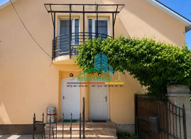 Casa Golesti ( parte din Duplex)