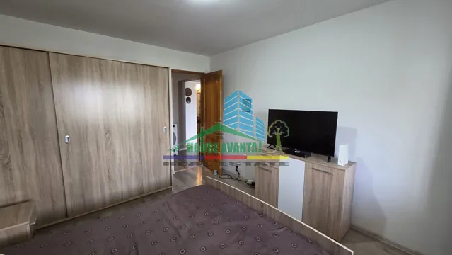 Apartament 3 camere | Renovat modern și parcare | Zona Brăilei