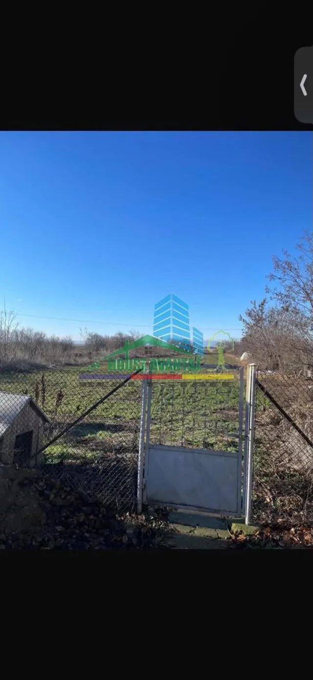 Casa si teren 3600 mp