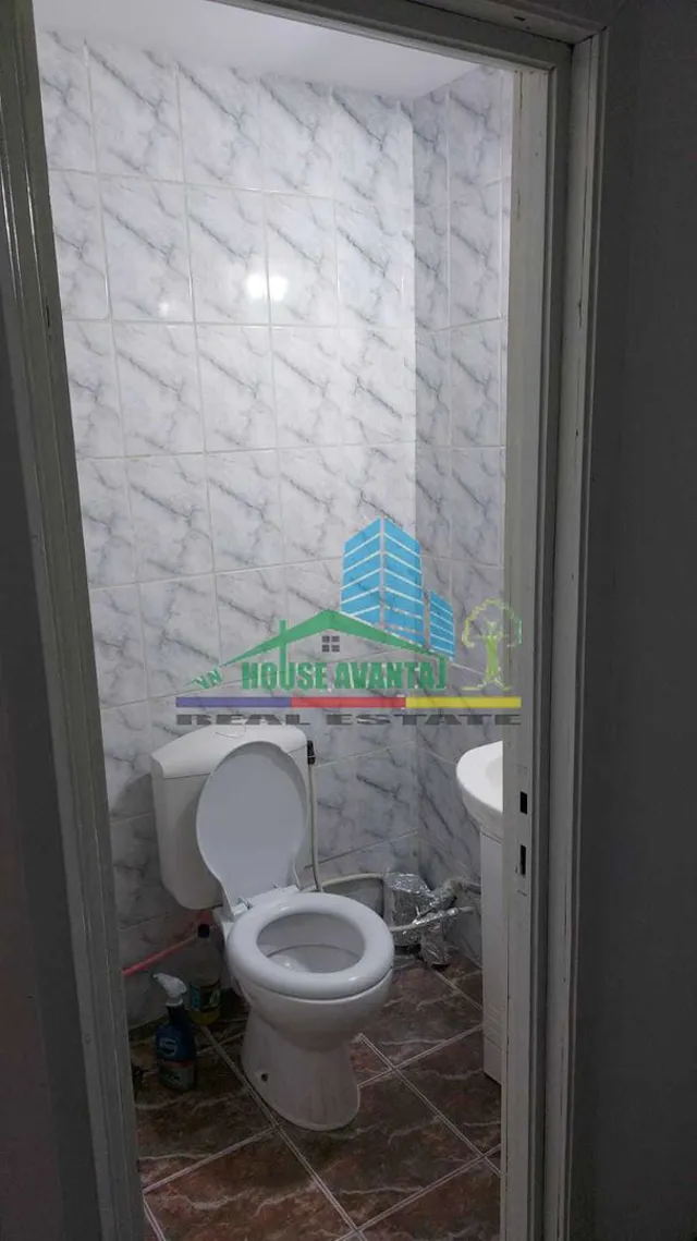 Apartament ultra-central – vizavi de Direcția Muncii, Etaj 4 cu acoperiș, CT și izolat, OFERTA SUB PRETUL PIETII!!