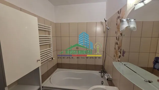 Apartament 2 camere semidecomandat zona Gara
